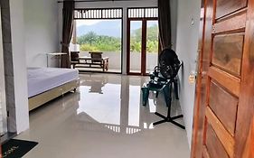 Sawah Resto Bungalow&Jungle Trekking